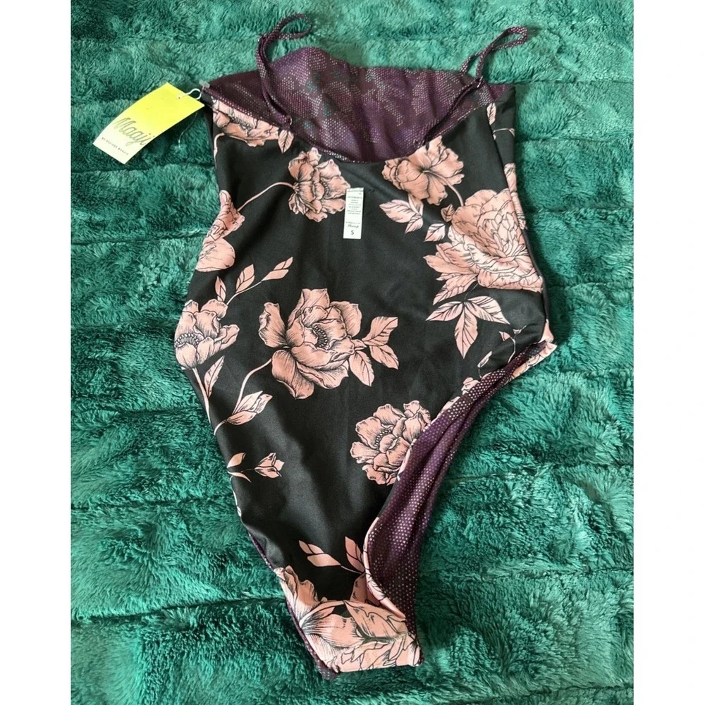 Maaji Women Size Small One Piece Reversible Swimsuit Floral Print‎  Beach Vacay